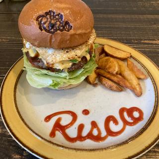 パインチーズバーガー＋エッグ＋アボカド(THE RISCO リスコ Cafe & Authentic Burgers)