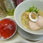 江戸前の貝の旨味そば　白(塩)(マグロ卸とマグロ丼の店ウミノイロ)