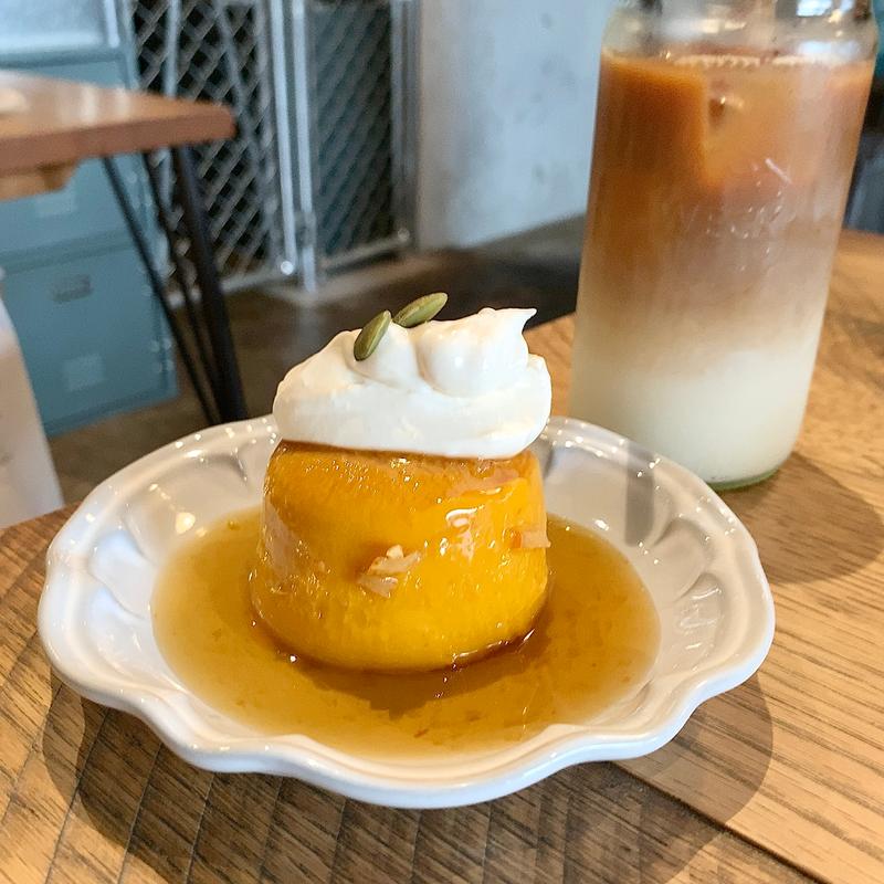 カボチャのカスタードプリン(マーベリック　コーヒーアンドヴォイド)