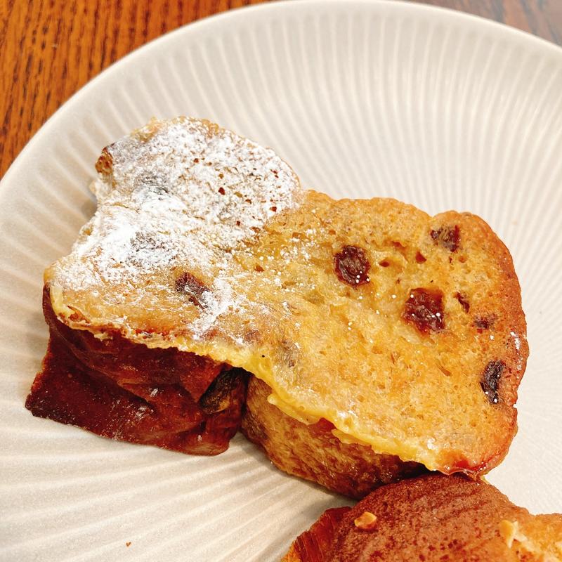 ぶどうぱんのフレンチトースト(マダムルージュ)