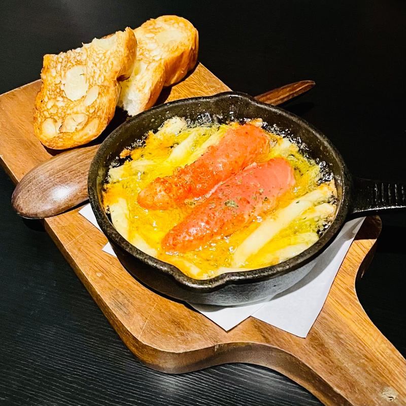 博多明太アヒージョ(Bar REGOLITH)