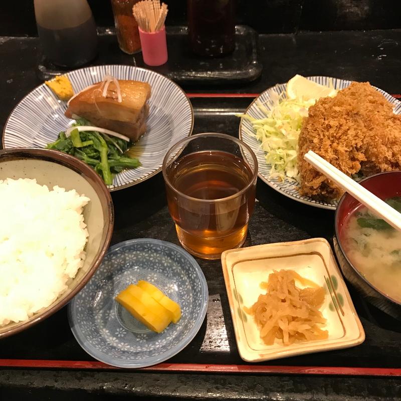 煮魚＋カキフライ(魚と肴 わぶ)