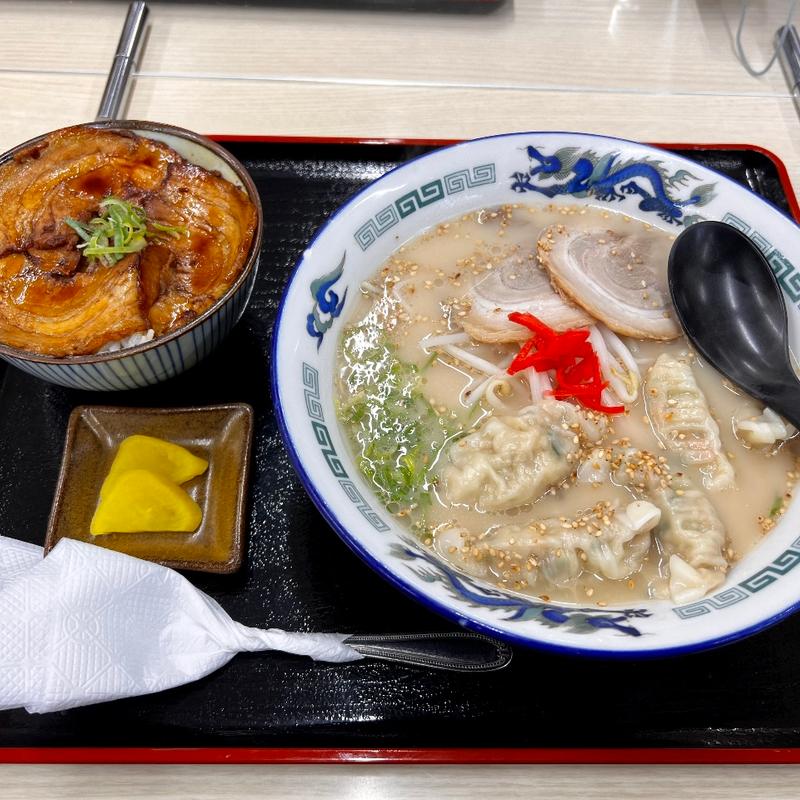 ラーメンとミニチャーシュー丼(森のくまさんラーメン )