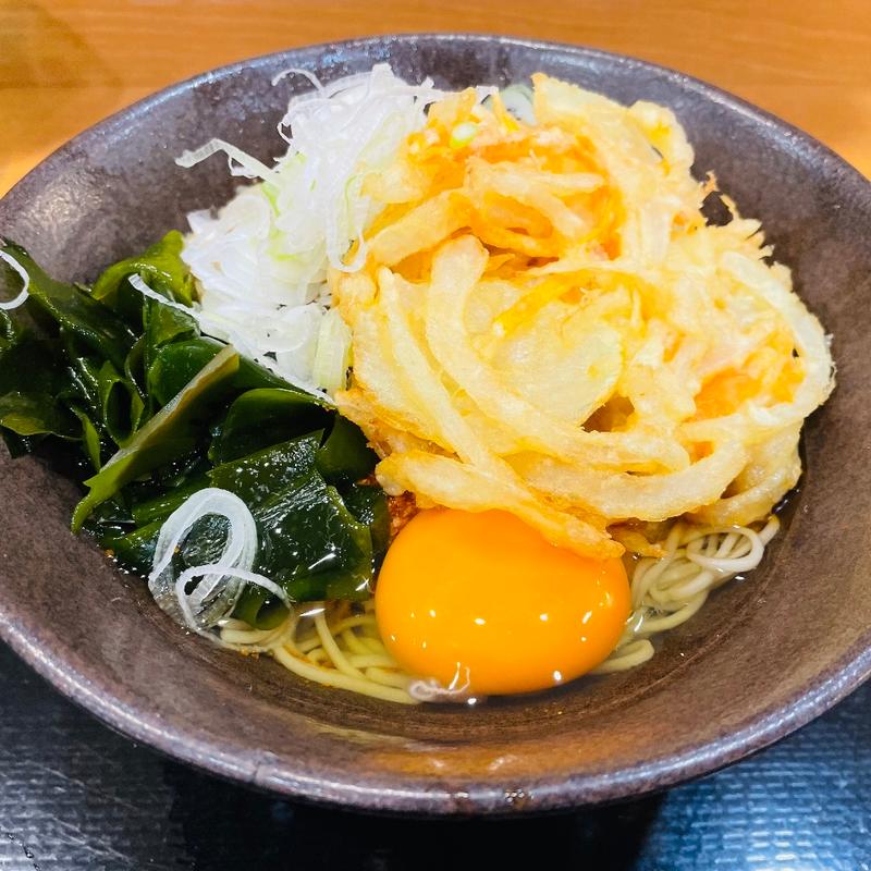 朝そば(玉子)＋三陸わかめ(ゆで太郎 もつ次郎 加須北小浜店)