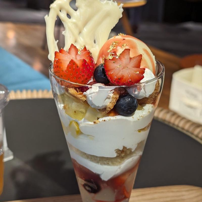 じぶんパフェ(スマホとカフェ。)