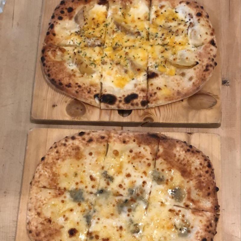 クアトロ フォルマッジ(日本橋２丁目５−１０)