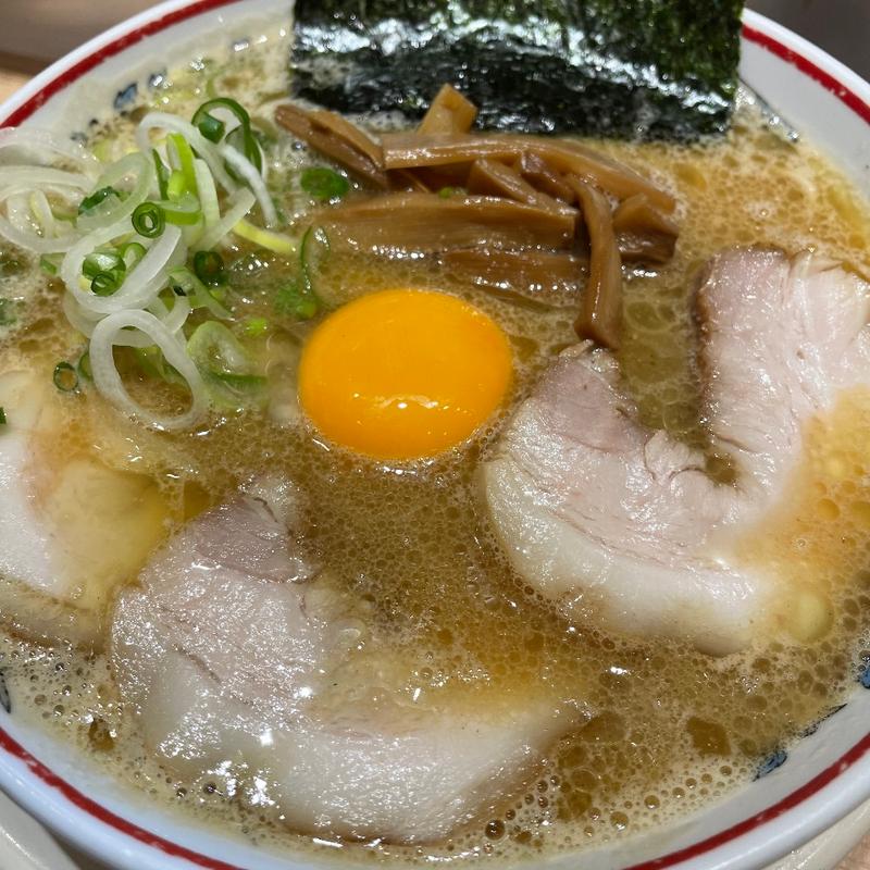 特製豚鶏中華めん(玉・赤備（あかぞなえ）)