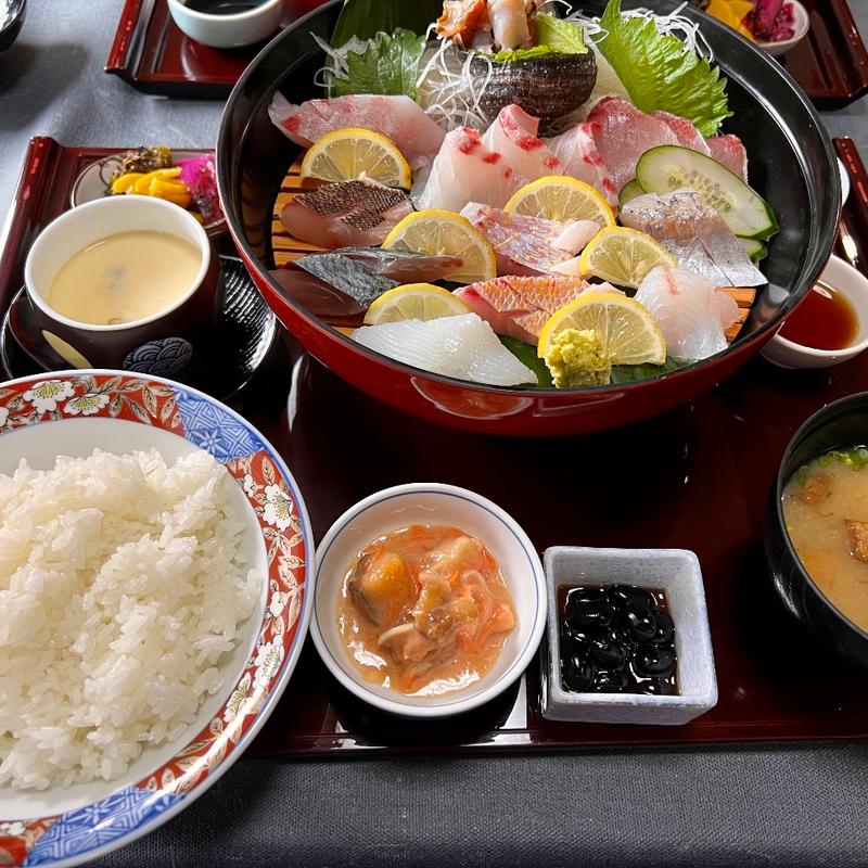 海鮮丼(海鮮の宿 まつ浦)