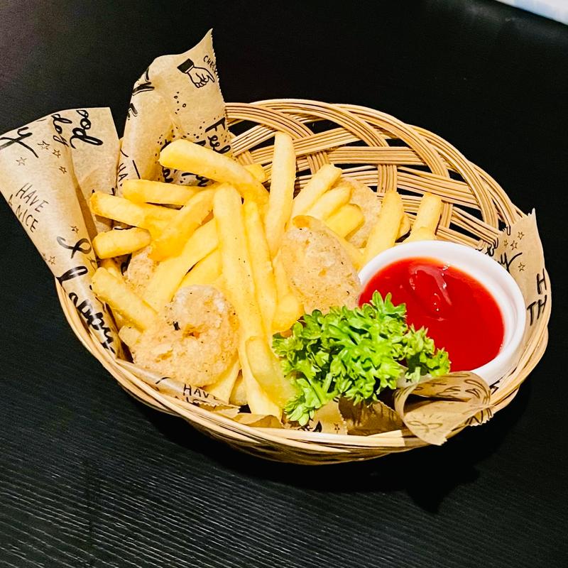 ケイジャンシュリンプ＆チップス(Bar REGOLITH)