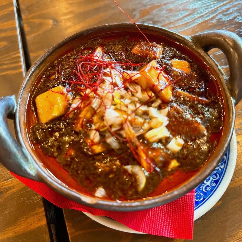 ホルモン麻婆豆腐(台北餃子 次次（チィチィ）有楽町店)