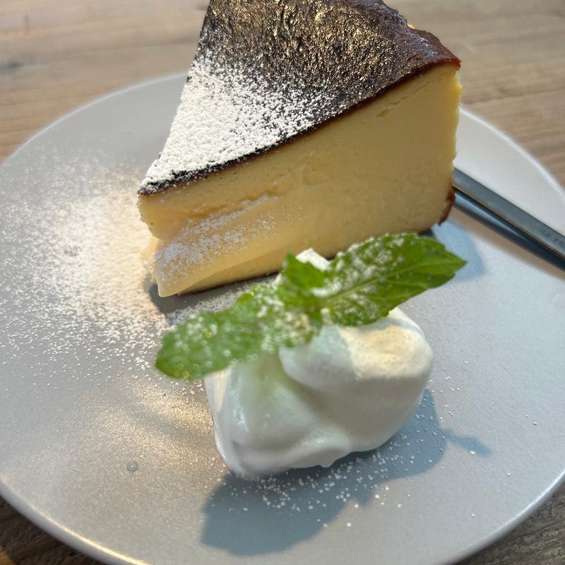 バスクチーズケーキ(brook(ブルック))