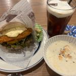 秋鮭の特製タルタルサンド