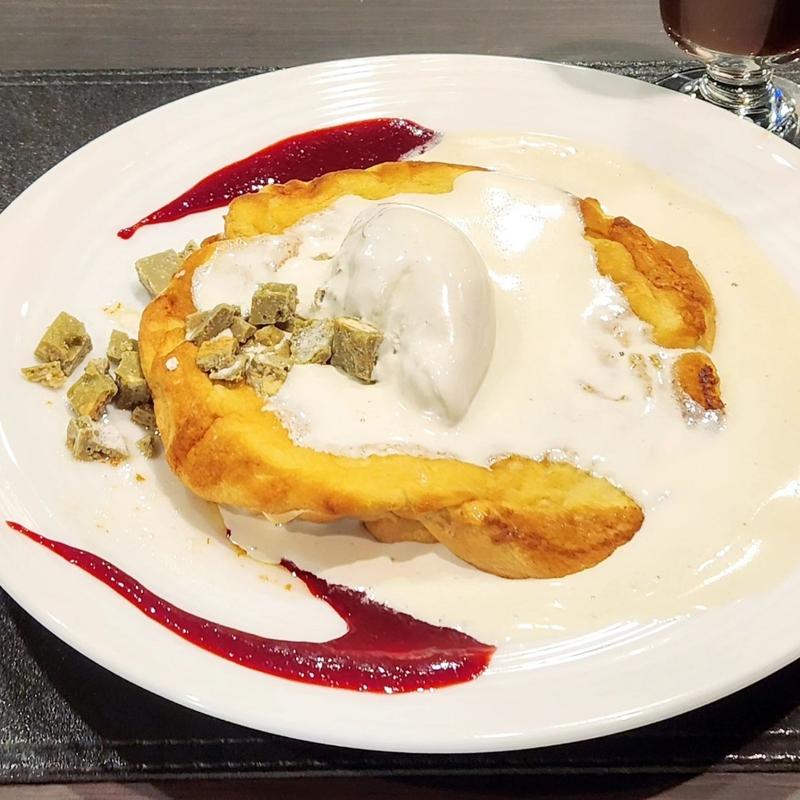 ピスタチオのパンケーキ(パティスリーロータス)