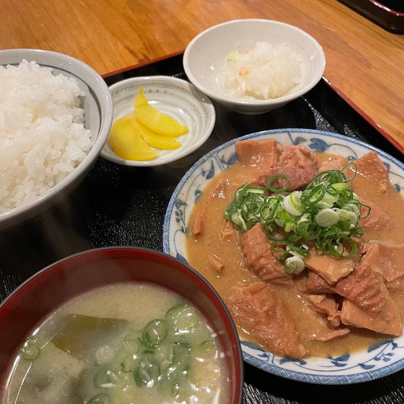 味噌煮込み定食(かつ美食堂)