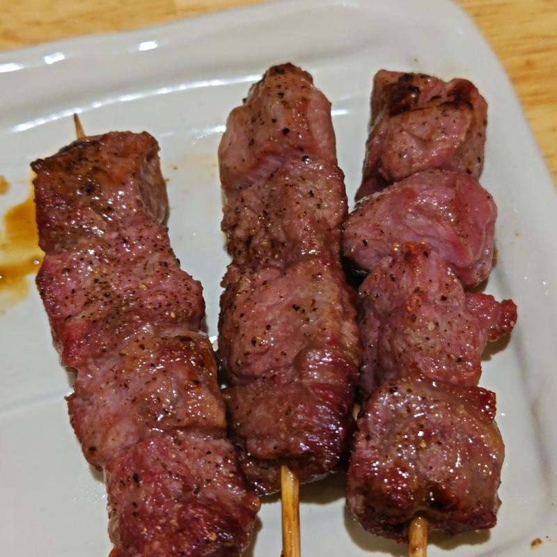 カシラ(もつ焼き串焼き 肉の佐藤 藤沢店)