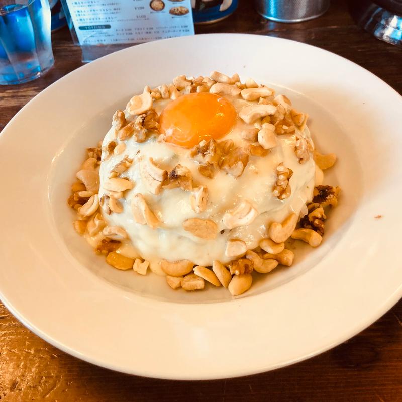 アボカドチーズキーマカレー　ナッツトッピング(MOKUBAZA （モクバザ）)