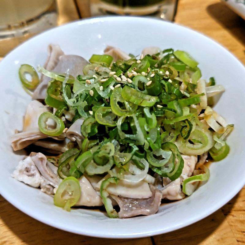 ねぎぶっかけホルモンポン酢(もつ焼き串焼き 肉の佐藤 藤沢店)