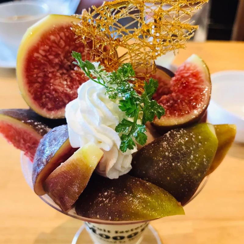 いちじくパフェ(Fruit Factory Mooon -大手町店-)
