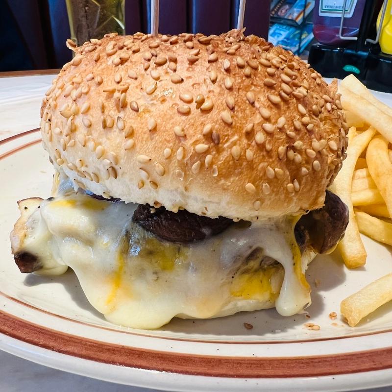 マッシュルームバーガー(Hey's Diner)