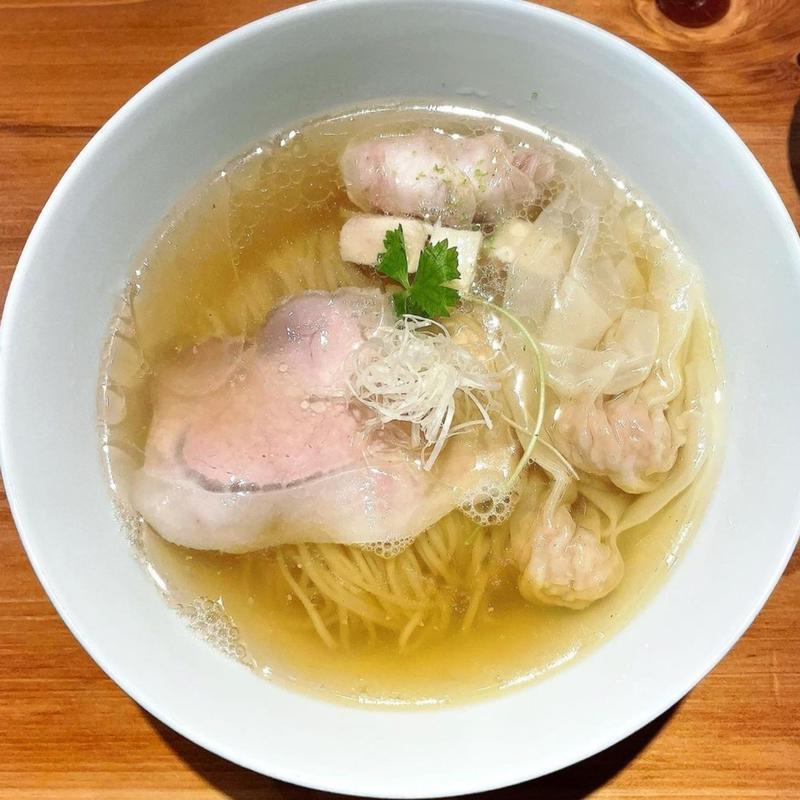 ワンタン塩らぁめん(麺 ふじさき)