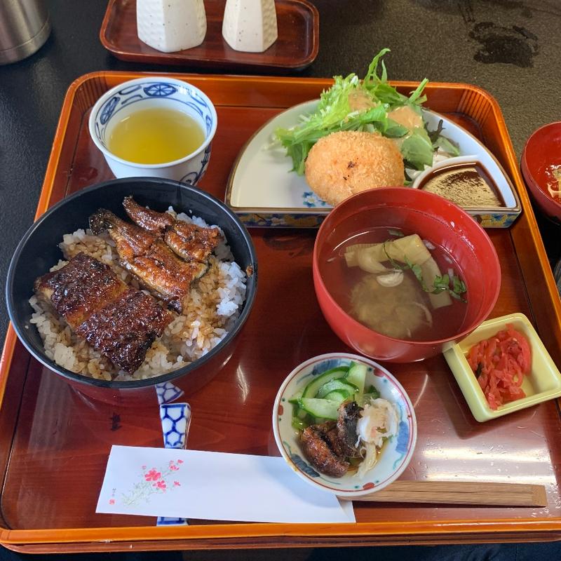 うなぎ丼&カニコロッケ定食(うな信 )