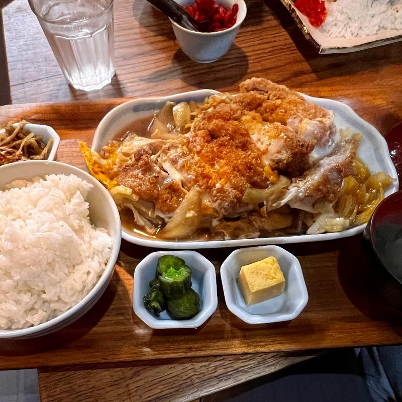 カツ定食　大盛(食事処 味しん)