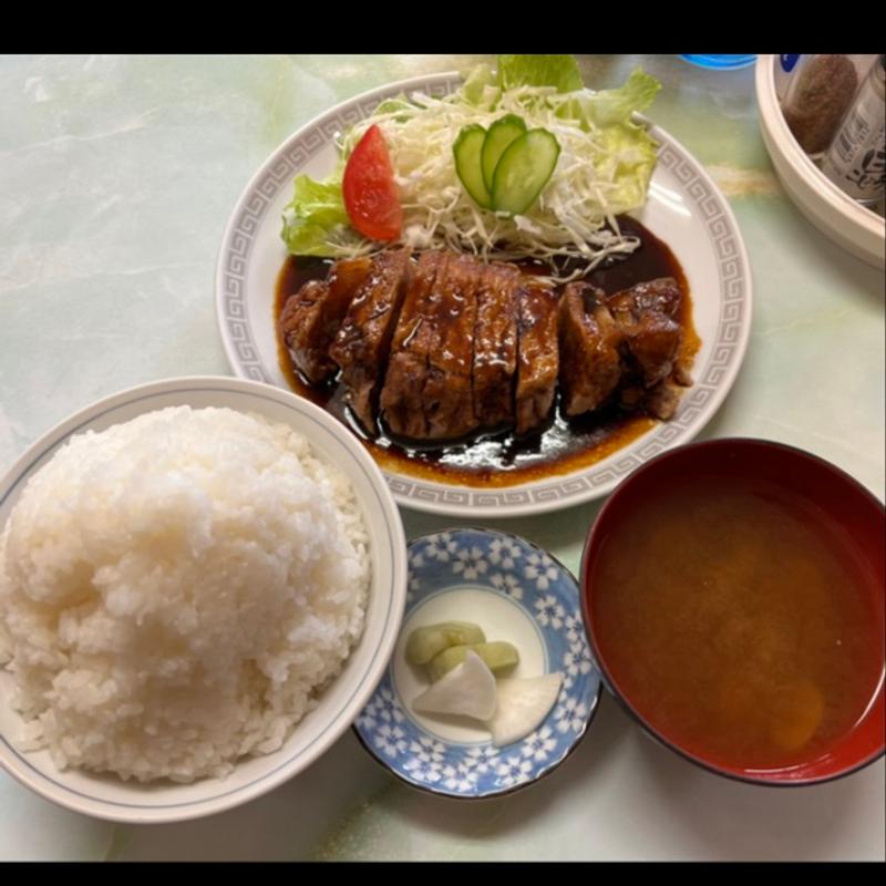 ポークソテーライス(大衆食堂とみ)