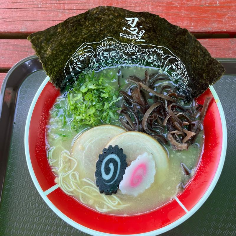 とんこつラーメン(ラーメン一楽)
