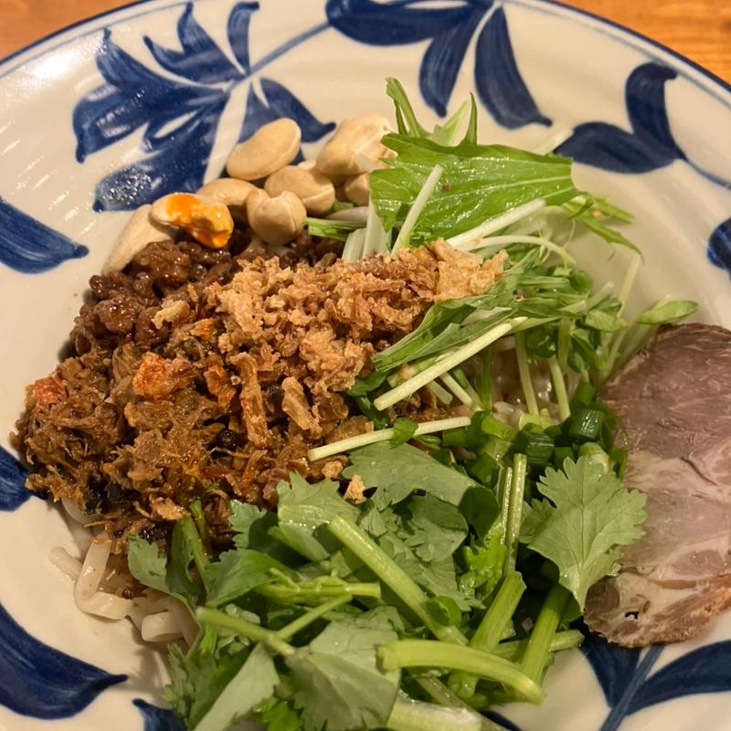 カレーばん麺(胡麻とスパイス麺Bar 札幌ジンジャー)