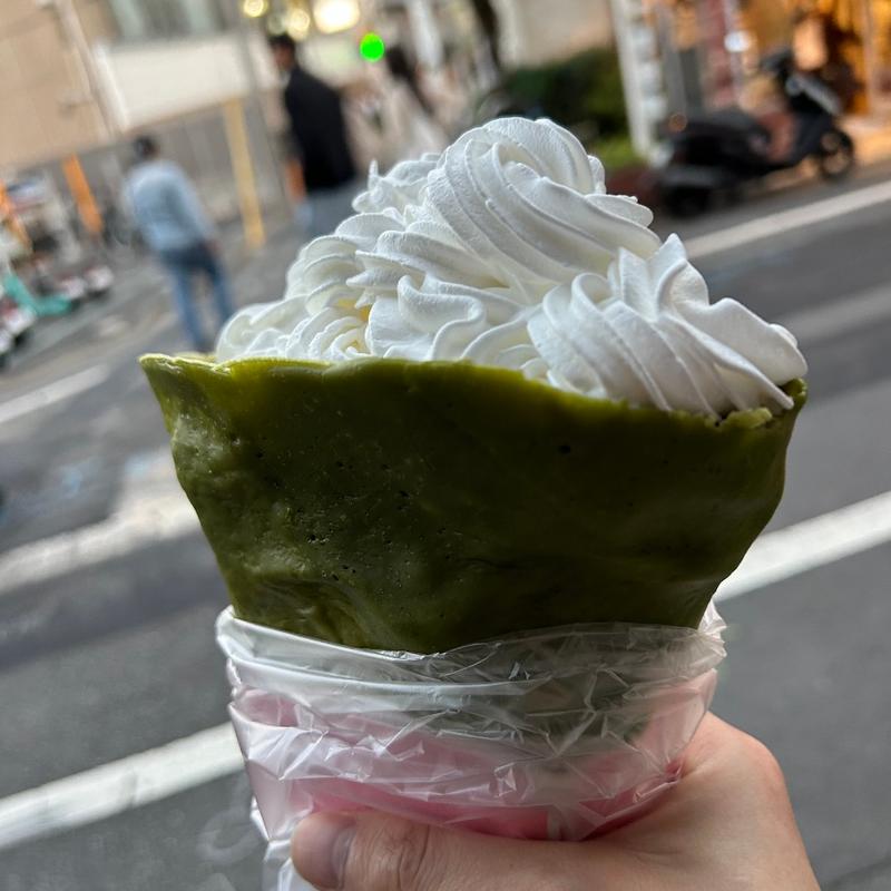 抹茶生地＋生クリーム増量＋紫芋＋バナナ(アンドレア)