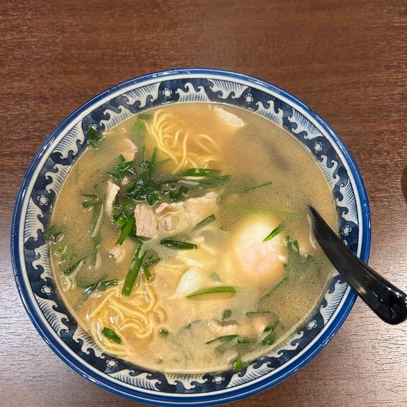 ニラチャンポン(中華食堂 寅楽(とらく))