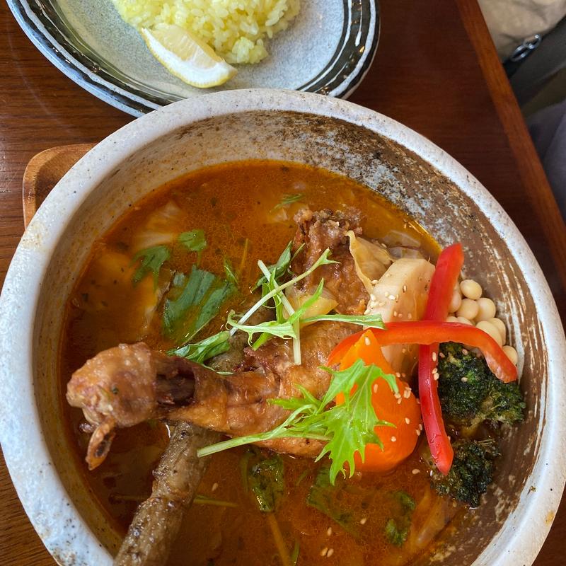 煮込みチキンレッグと野菜(スープカレー ビリーブ （スープカレー BELIEVE）)