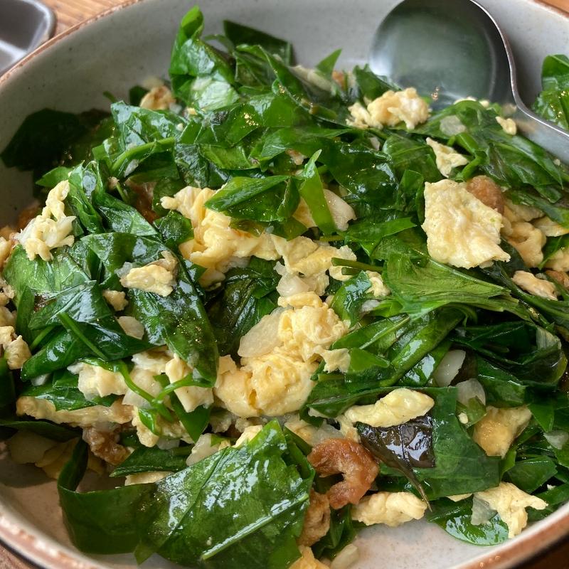 卵と野菜の炒め物(BAAN YING)