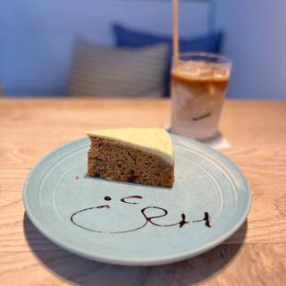 キャロットケーキ(RH Cafe 京都BAL店 （アールエイチカフェ）)