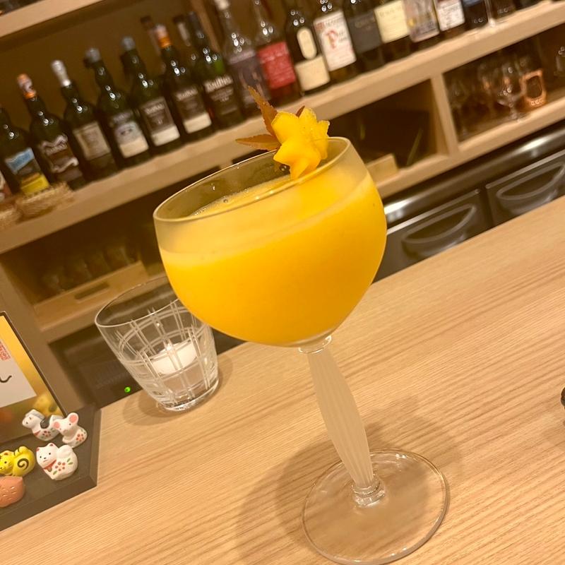 柿とパッションフルーツのカクテル(Bar和ごころ赤坂)