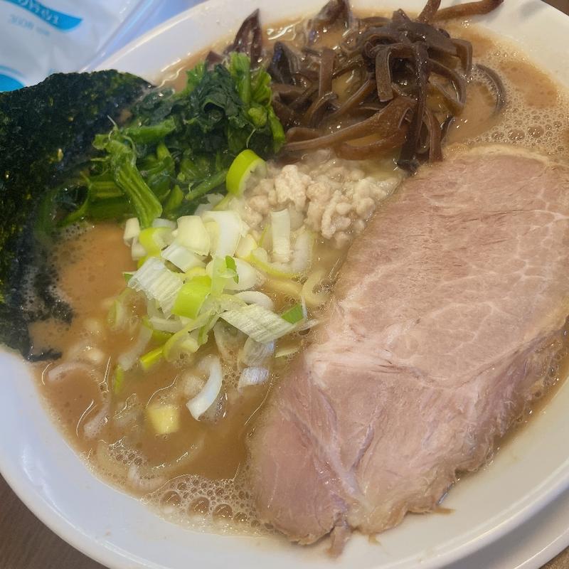 ラーメン(うまいヨゆうちゃんラーメン)
