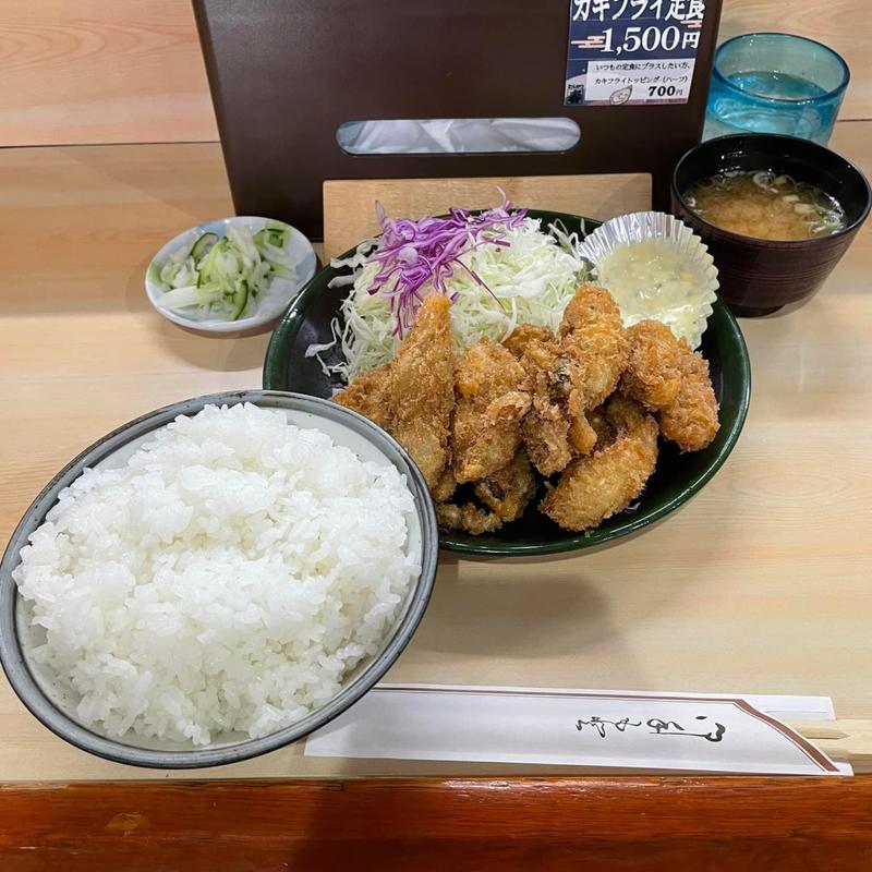 カキフライ定食(とんかつ春)