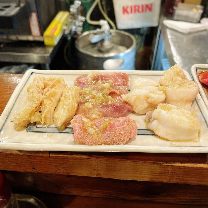 塩ホルモン入門三点盛(亀戸ホルモン 恵比寿店 （カメイドホルモン）)