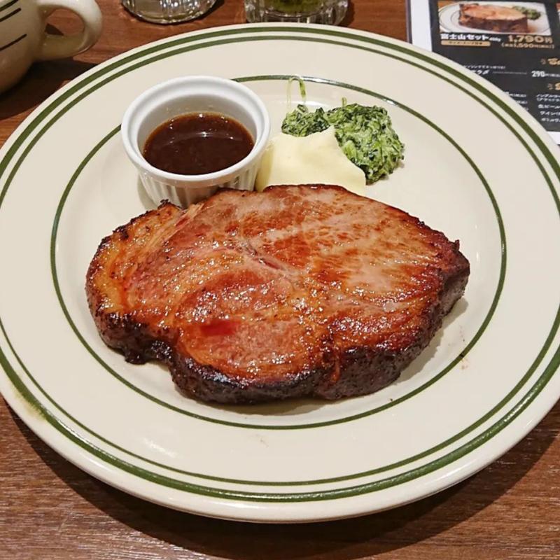 高尾山セット(マロリーポークステーキ)