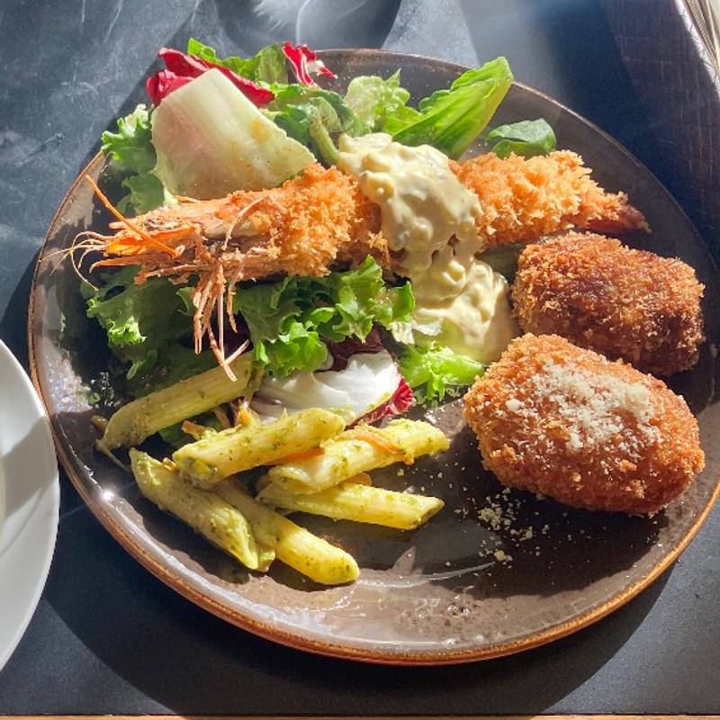 大海老ミックスフライランチ(中之島ソーシャルイートアウェイク （NAKANOSHIMA SOCIAL EAT AWAKE）)