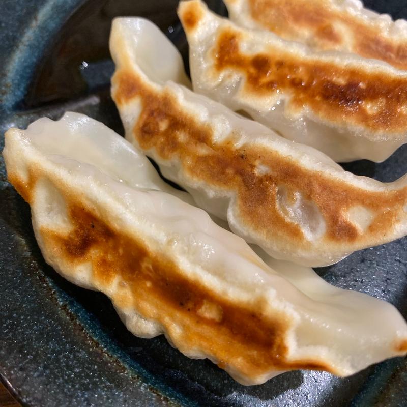 ぎょうざ(横浜家系ラーメン春吉家 天神三丁目店)