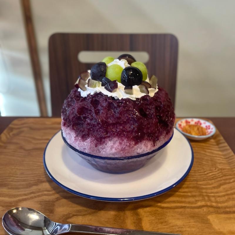 ぶどうミルク(sweets&cafe MOKU MOKU)