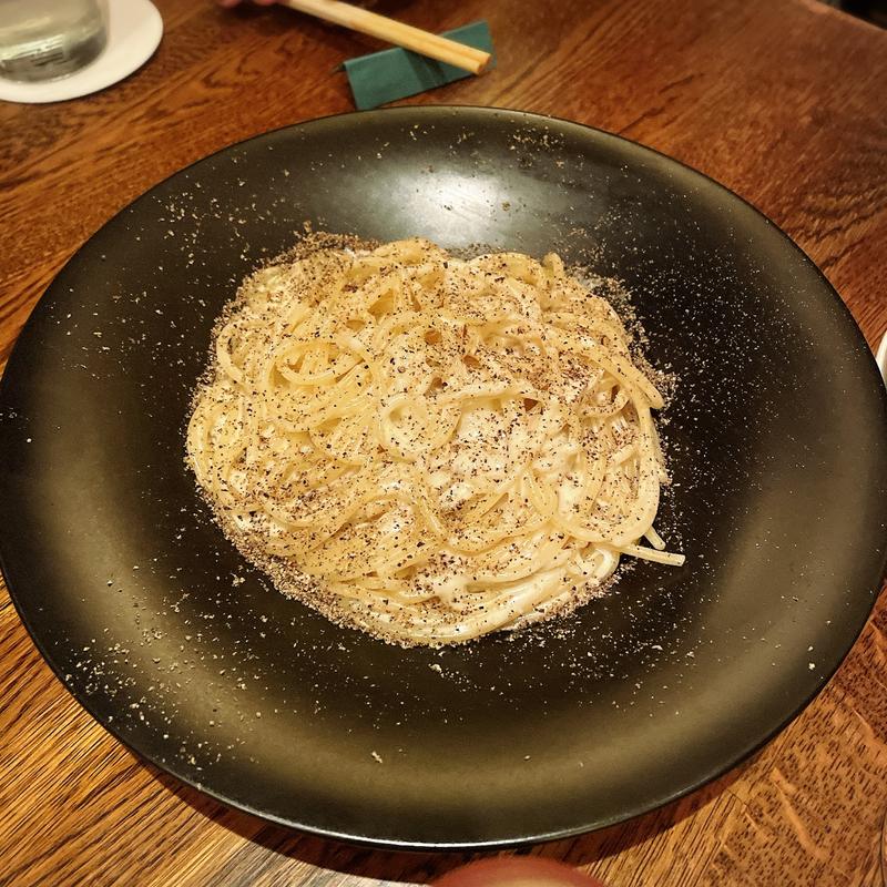 ゴルゴンゾーラと黒胡椒のクリームスパゲティ(モノポール)