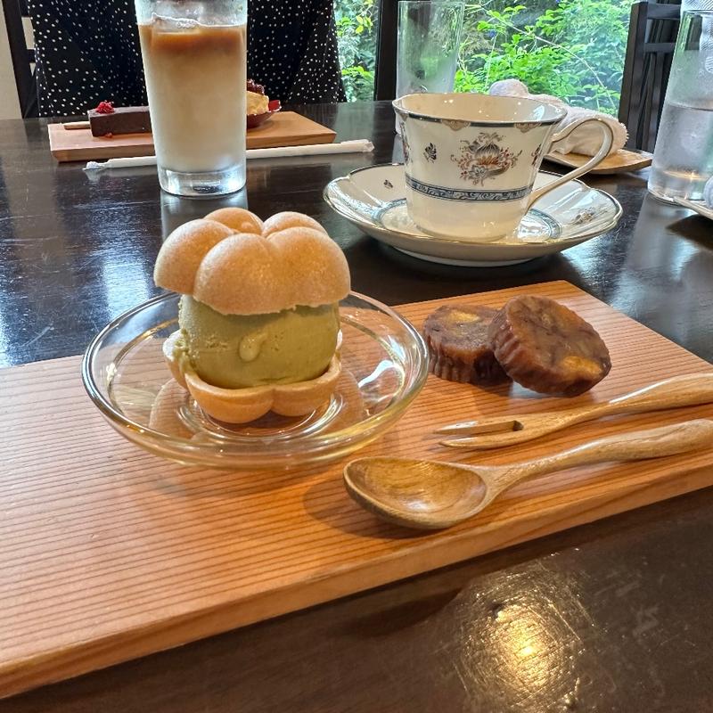 お茶とお菓子　二点盛り(空花)