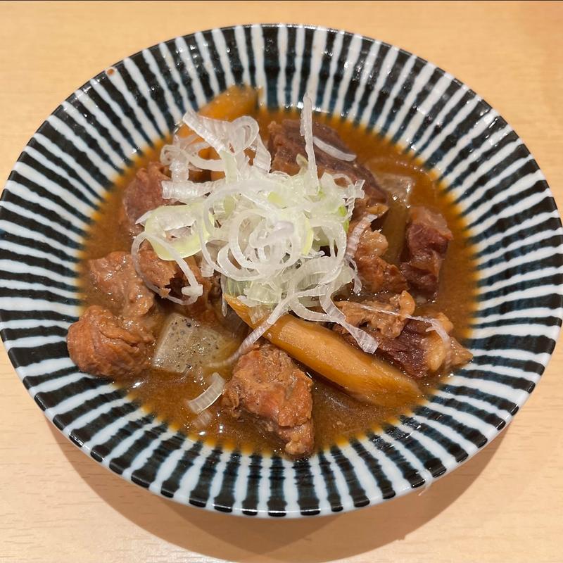 自慢の牛煮込み(ほていちゃん 立川南口店)