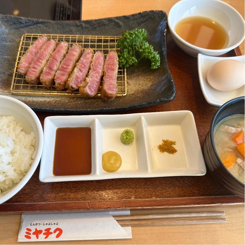 宮崎牛赤身カツ御膳(とんかつとしゃぶしゃぶ　ミヤチク)