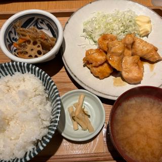にんにく醤油鶏肉炒め(お食事処 asatte)