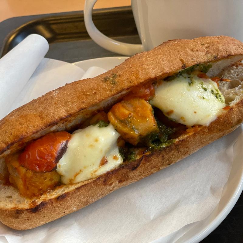 バジルチキン＆トマトモッツァレラ　石窯フィローネ(スターバックス コーヒー 相模大野レガロ店)