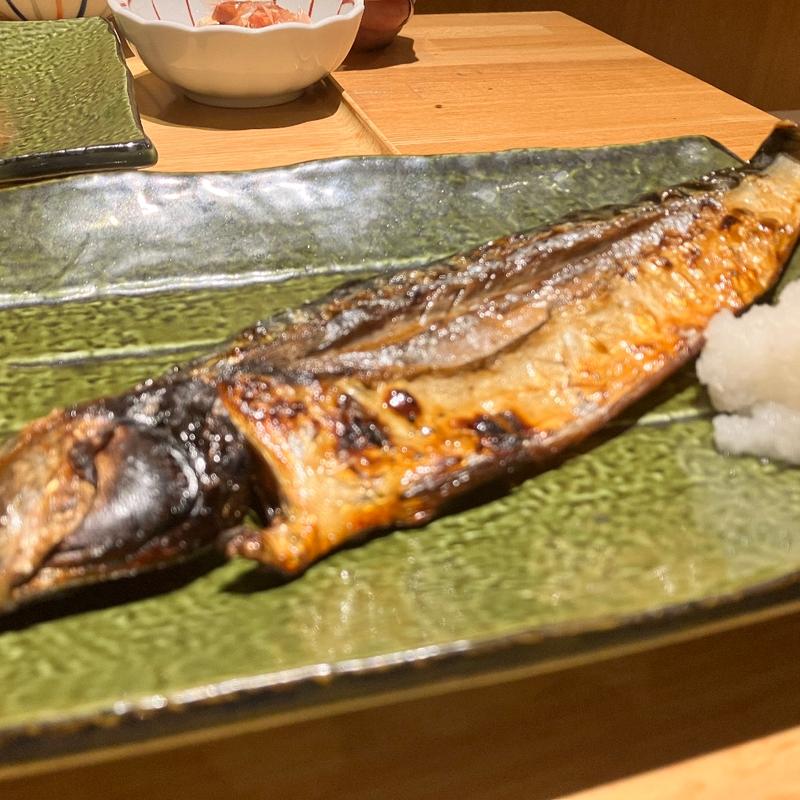 さばの一夜干し定食(神田屋 新橋西口通り店+焼き魚 湊や磯吉食堂)