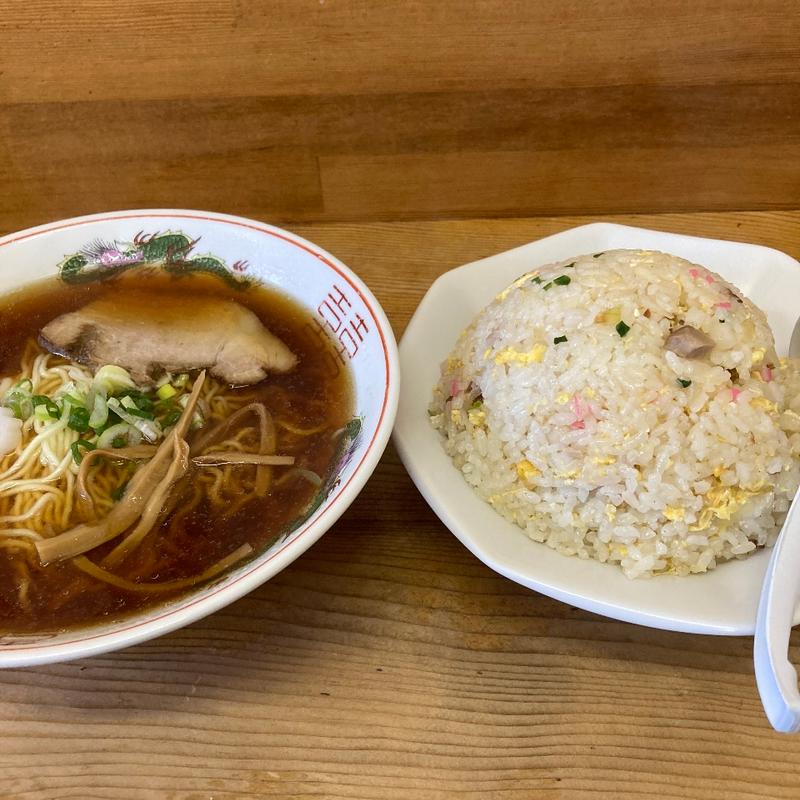 ラーメン半チャーハン(ひろし食堂)